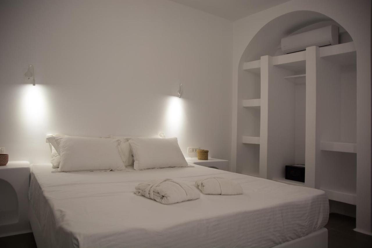 Amphitrite Suites Santorini Vóthon 外观 照片