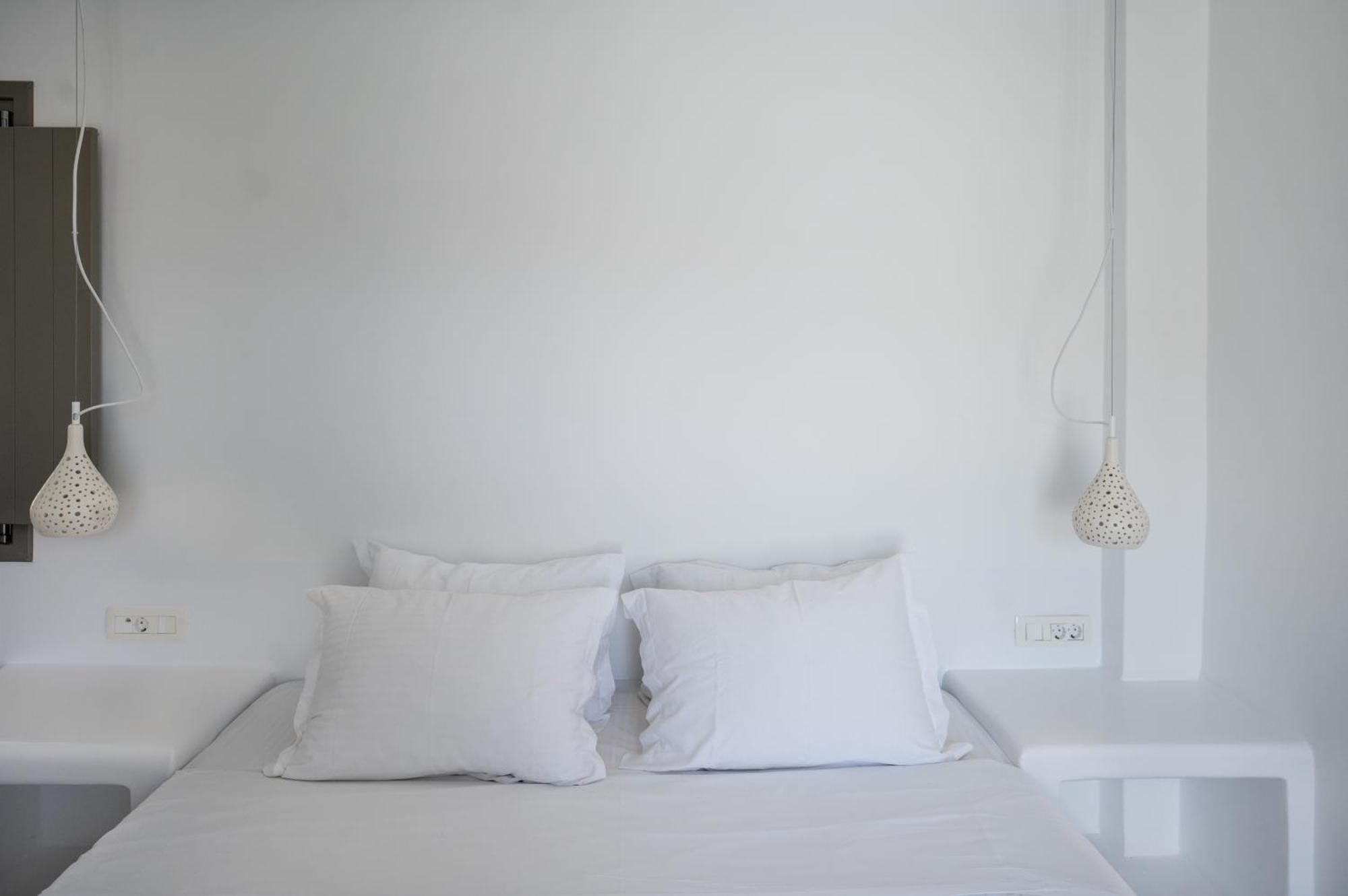 Amphitrite Suites Santorini Vóthon 外观 照片
