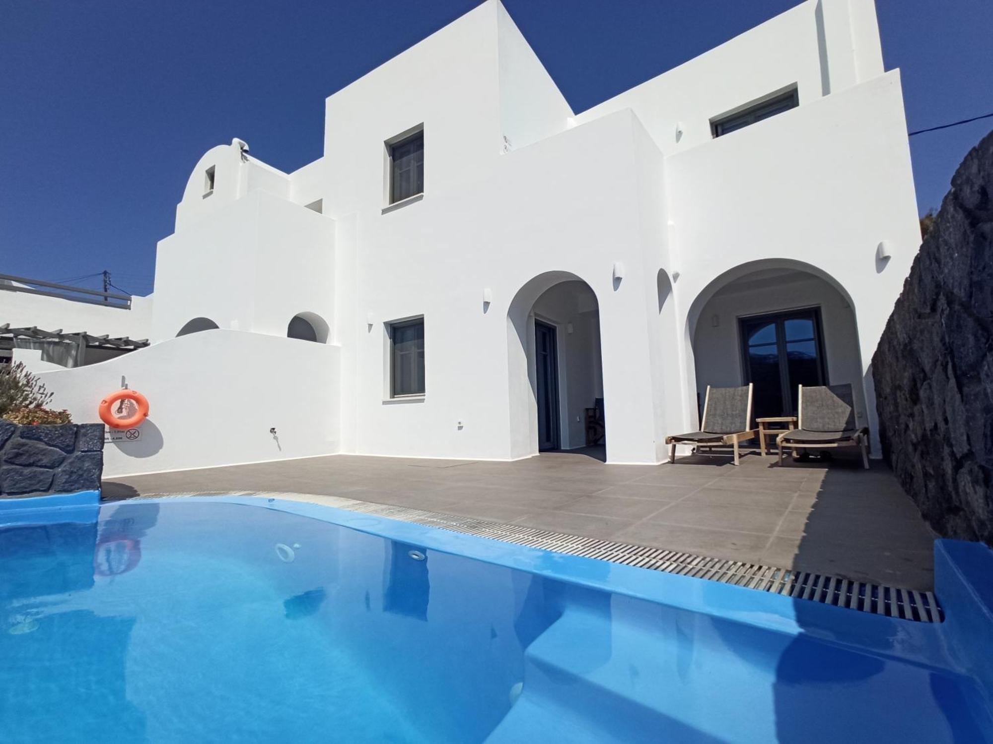 Amphitrite Suites Santorini Vóthon 外观 照片