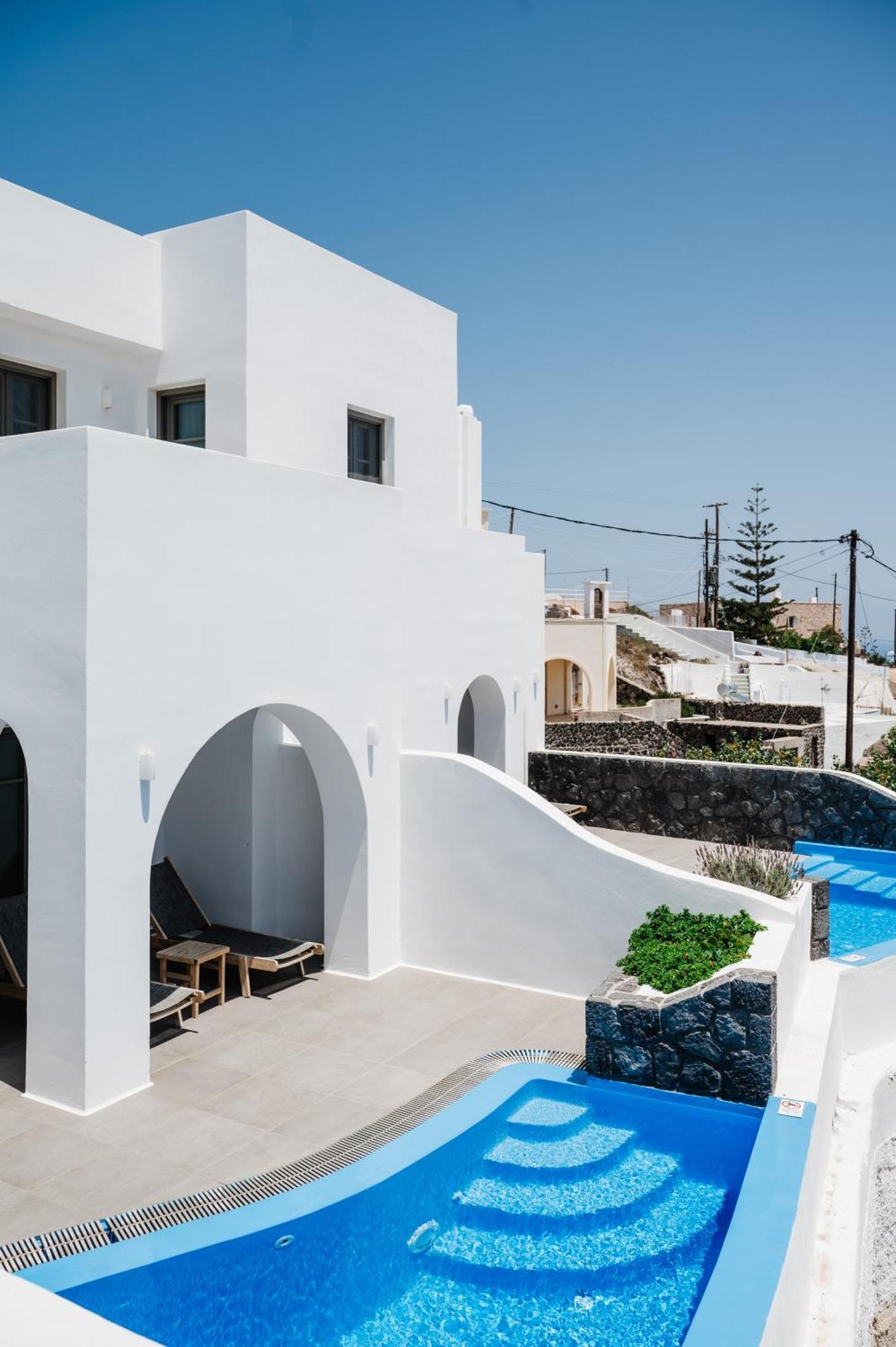 Amphitrite Suites Santorini Vóthon 外观 照片