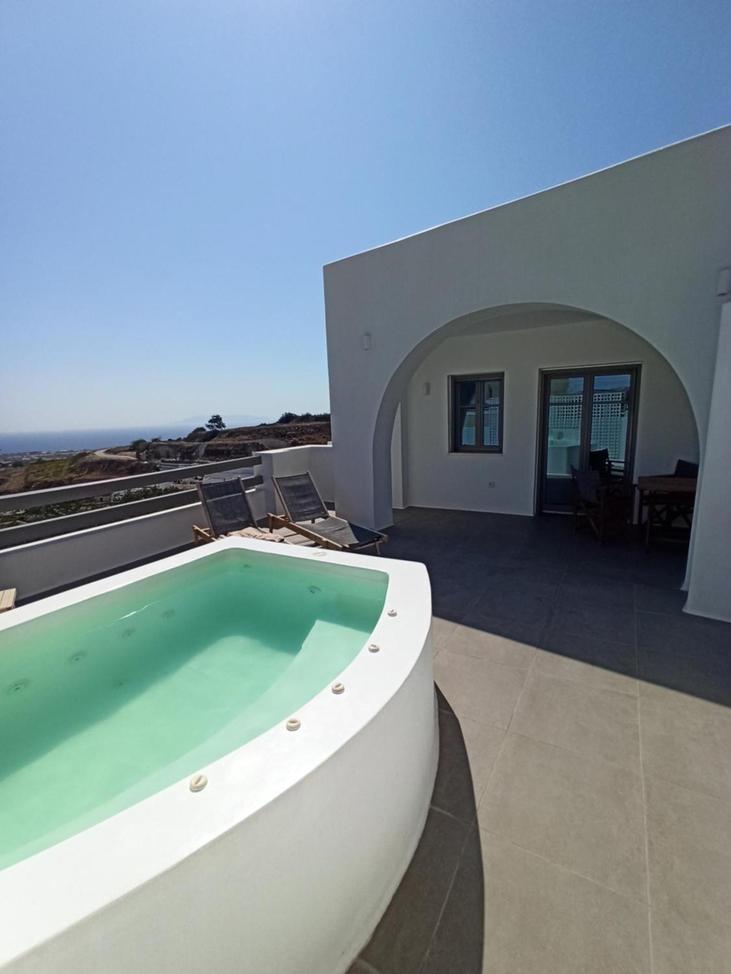 Amphitrite Suites Santorini Vóthon 外观 照片